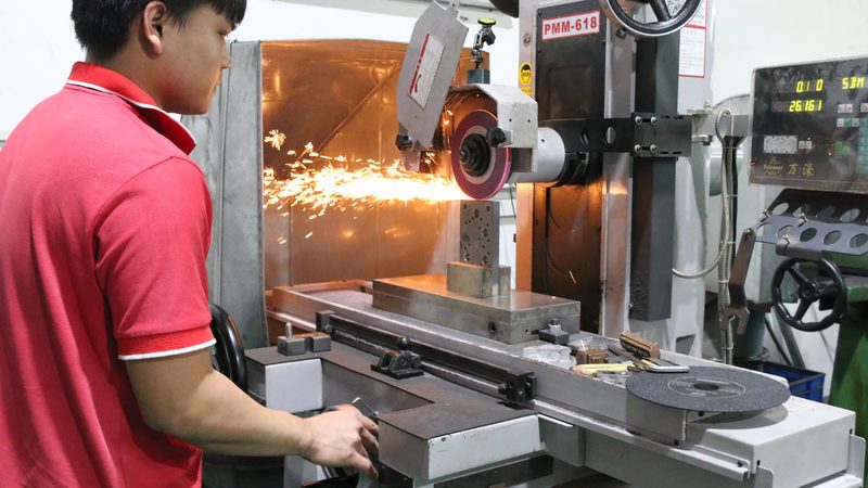 双色模具常见规格型号解析
