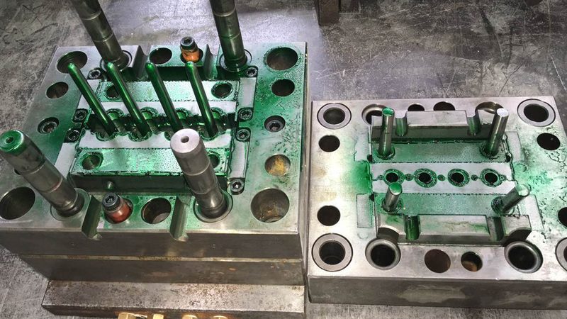 注塑模具标准型号解析：揭秘模具制造的核心要素