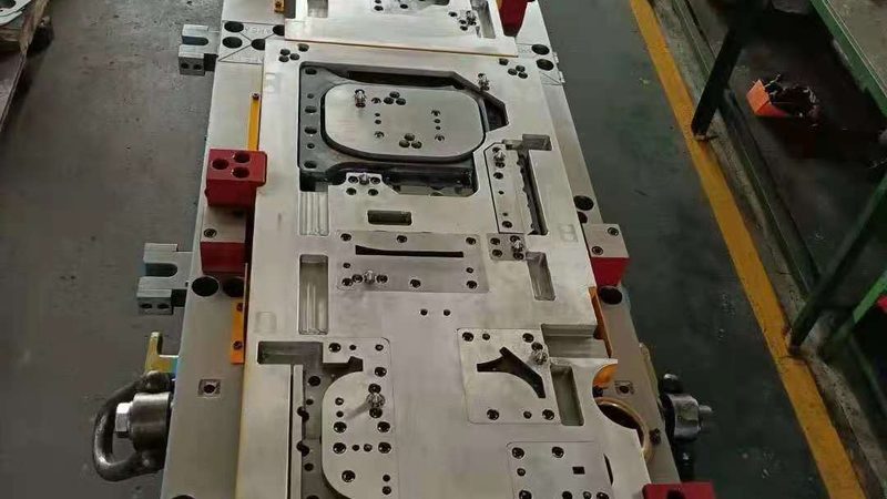 模具钢材718与P20：性能对比与适用场景分析**