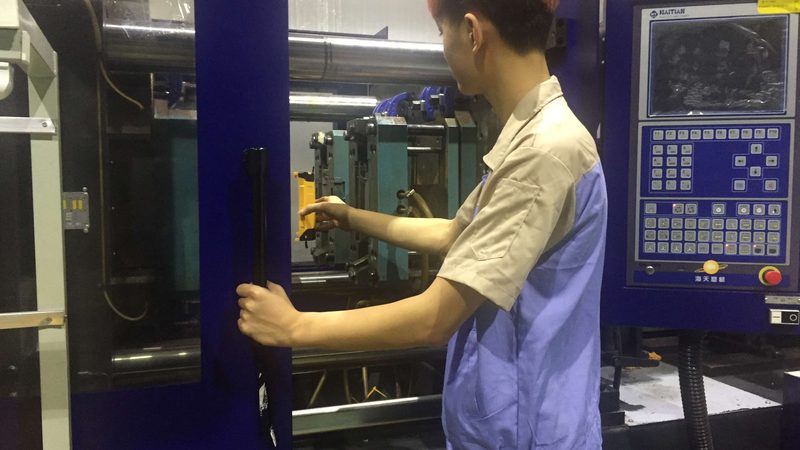 东莞注塑模具报价，如何精准把握成本与品质？**